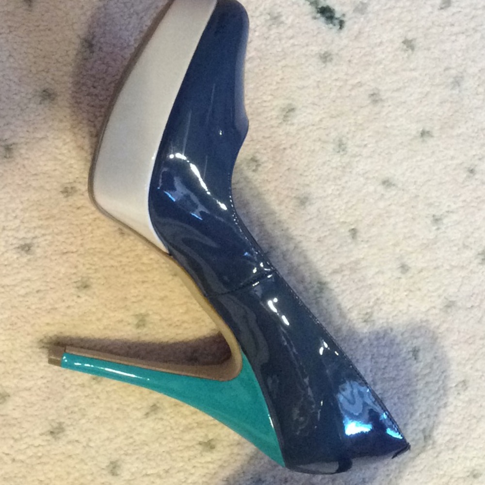 Colorblock platform heels - Picture 2 of 2